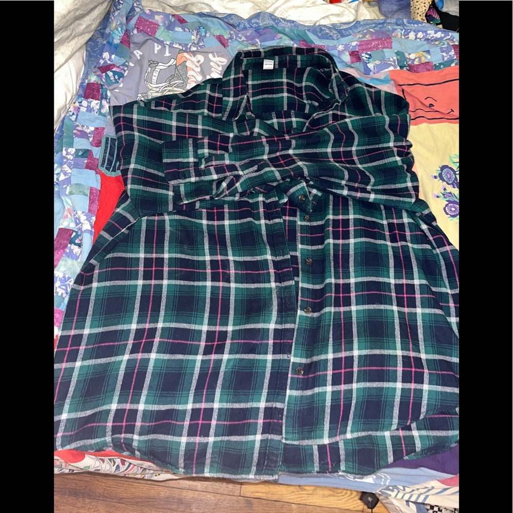 🚨🚨LAST CHANCE 🚨🚨 3 for $15 Plaid Button-Down Shirt - Picture 5 of 7